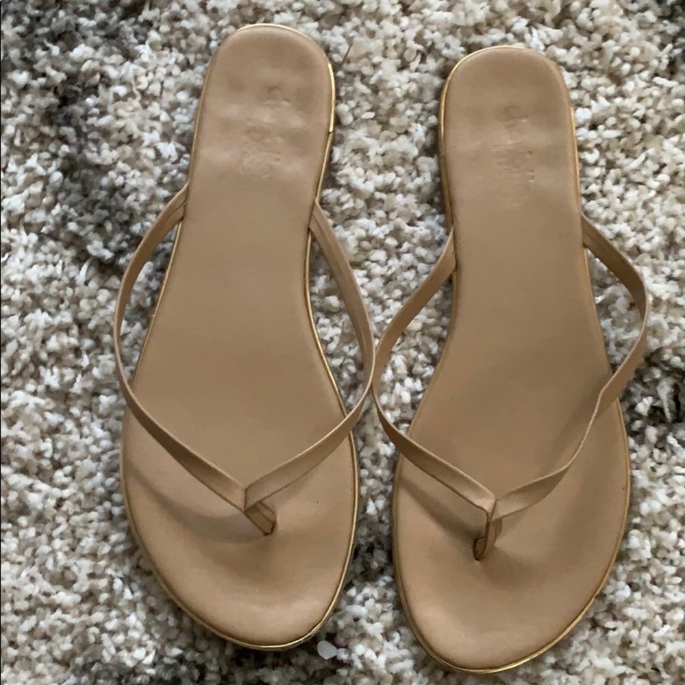 CHARLOTTE RUSSE NUDE & GOLD SANDALS SZ 7